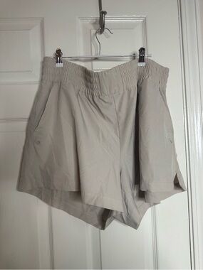 Light Taupe Elastic-Waist Skort with Pockets